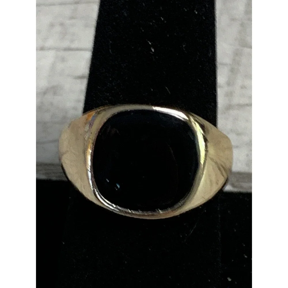 Vintage Gold Tone Signet Ring Black Onyx Style Inlay Minimalist Band Size 9